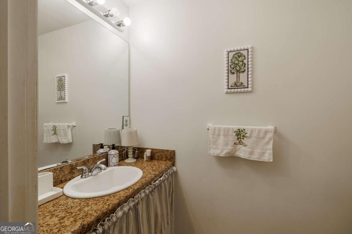 1620 Milledge Avenue Property Photo 16