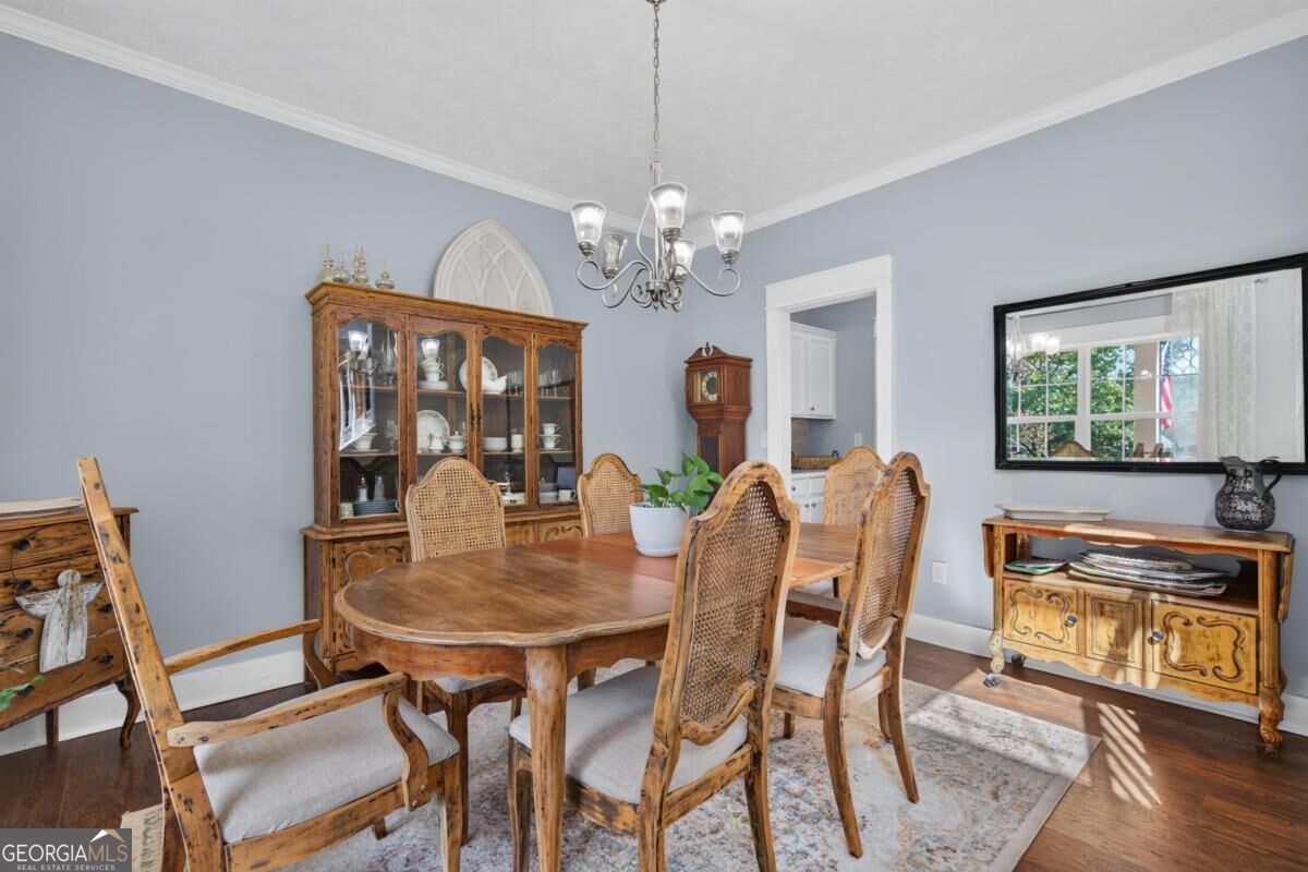 121 Collis Circle Property Photo 12