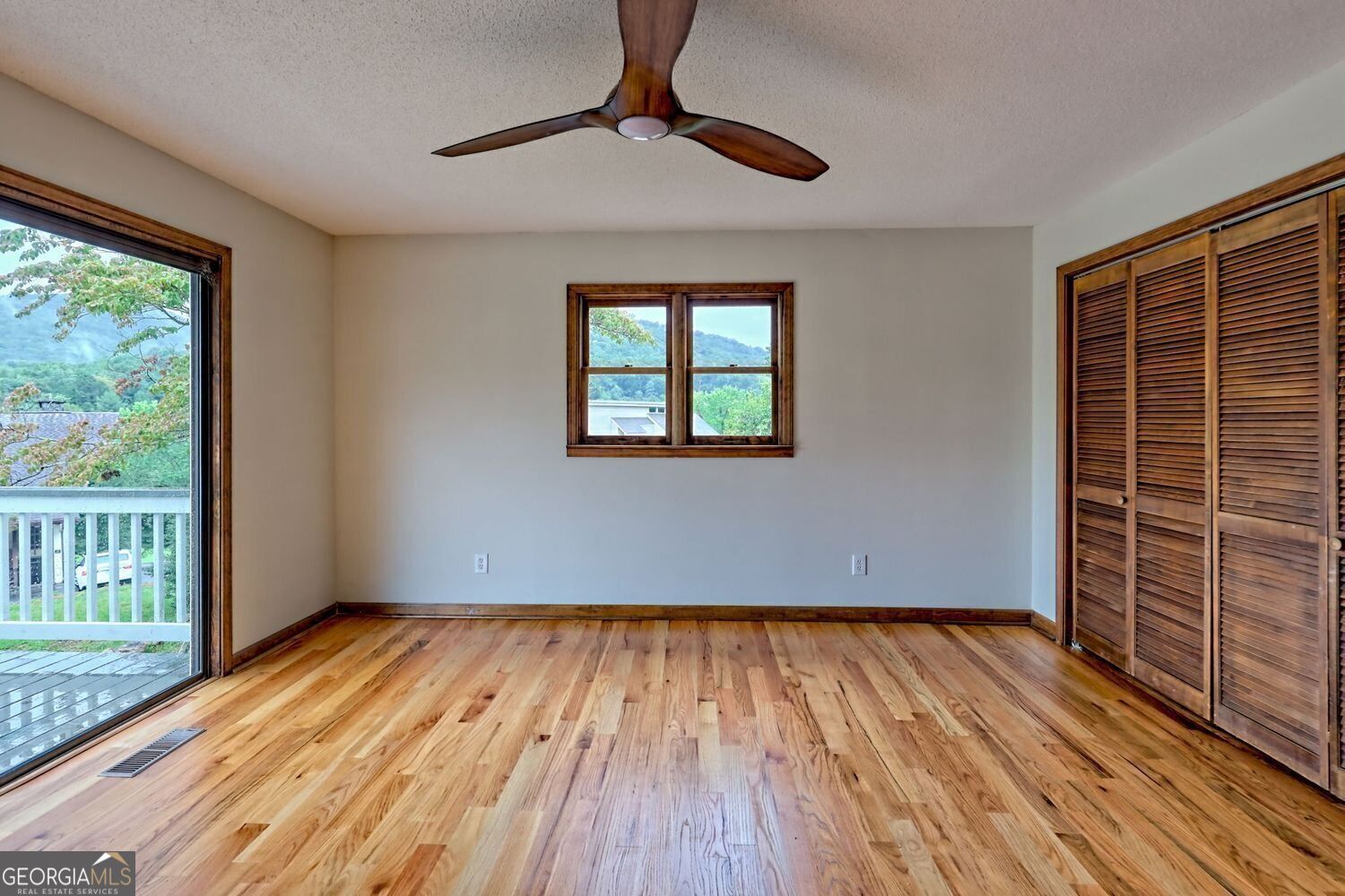 156 Tahoe Lane Property Photo 31