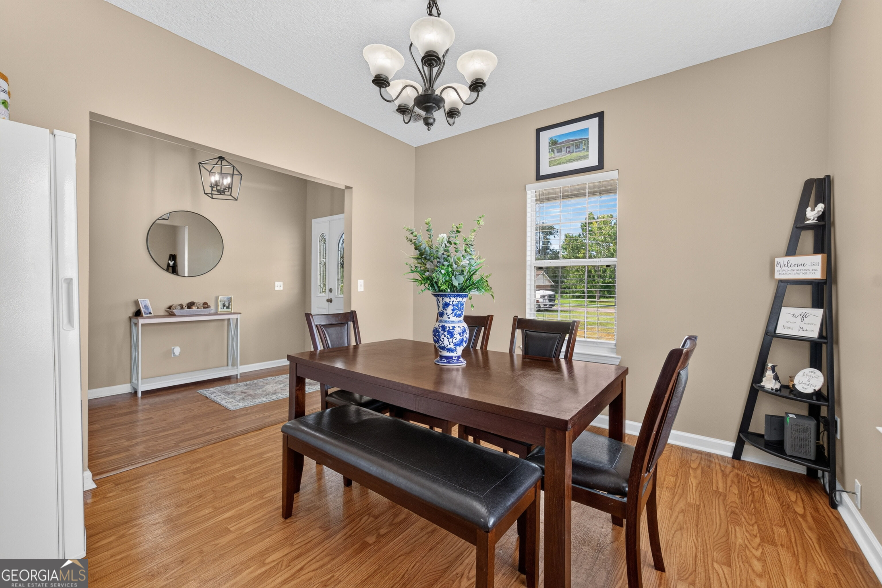 4074 Meadow Circle Property Photo 5