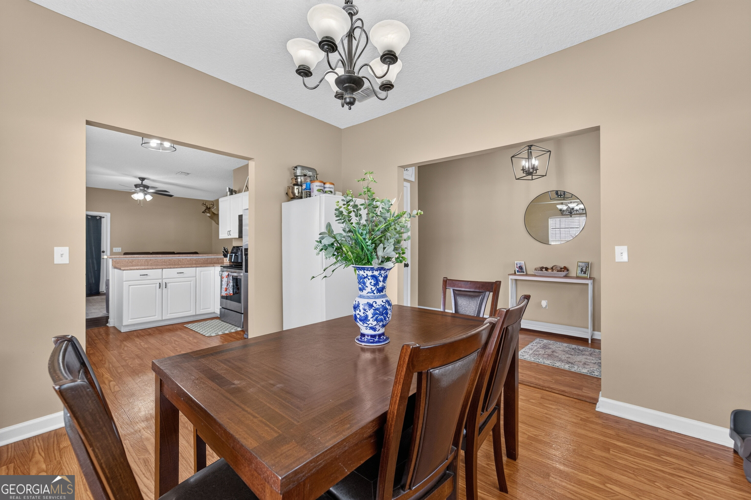 4074 Meadow Circle Property Photo 6