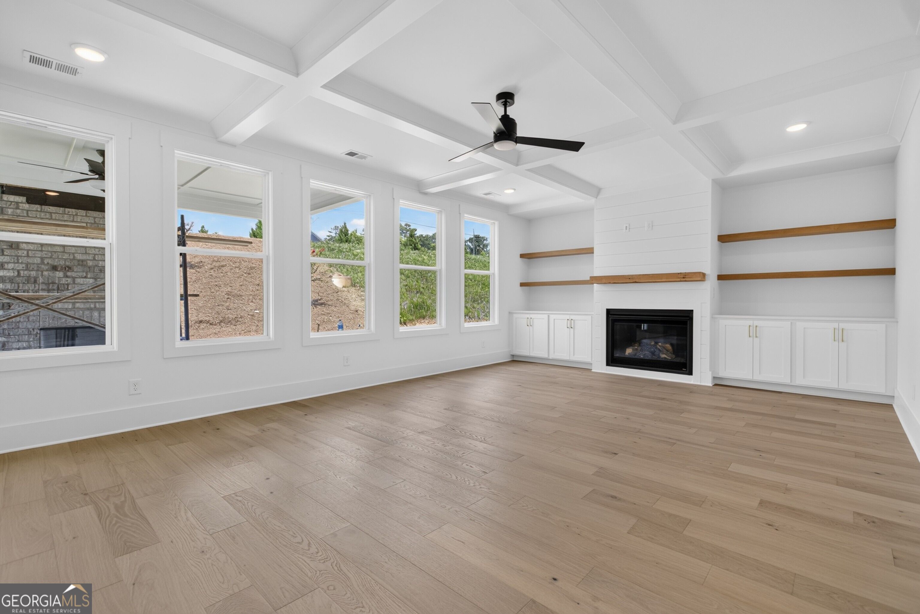 5591 Meadowstone Walk Property Photo 6