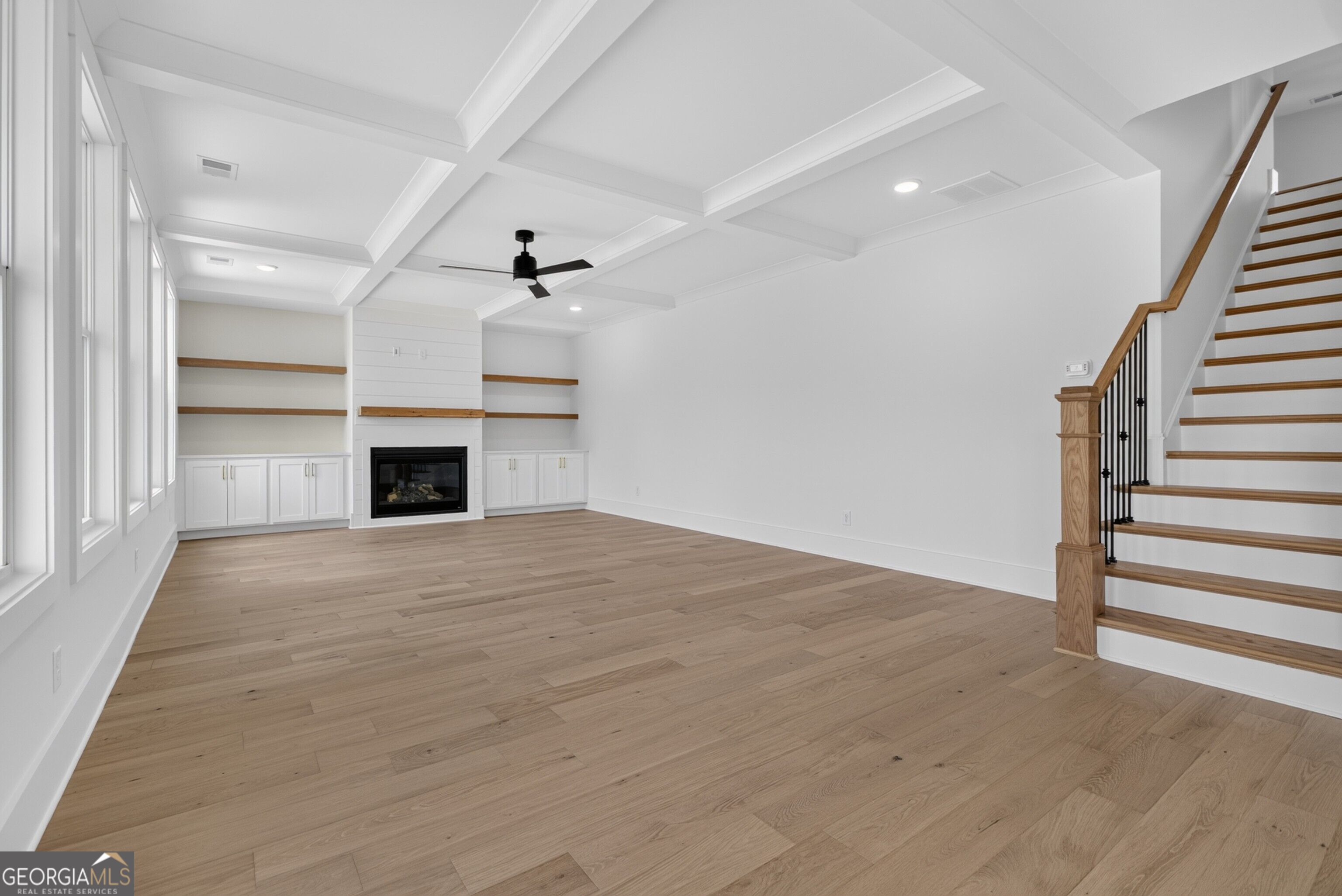 5591 Meadowstone Walk Property Photo 9