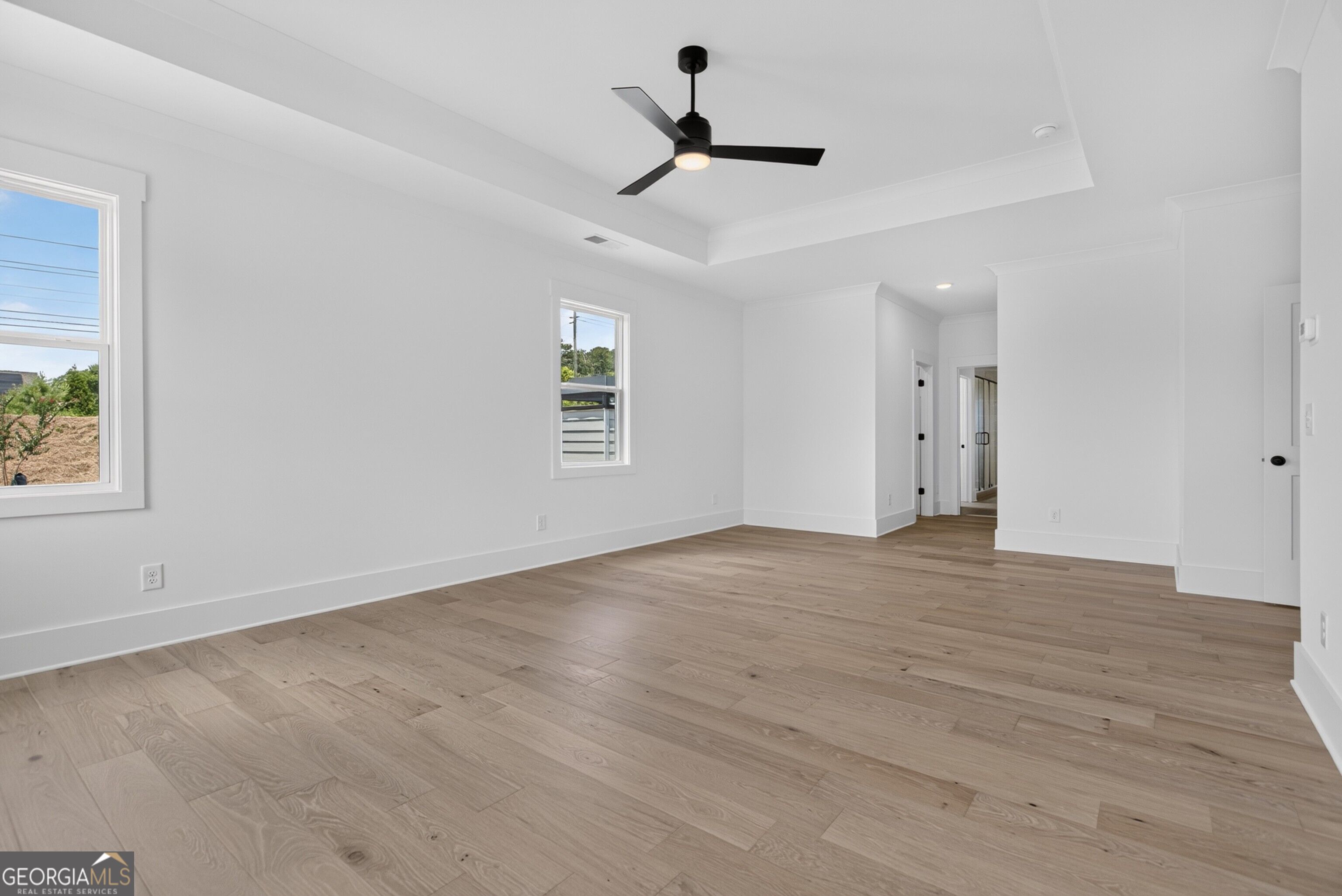 5591 Meadowstone Walk Property Photo 16