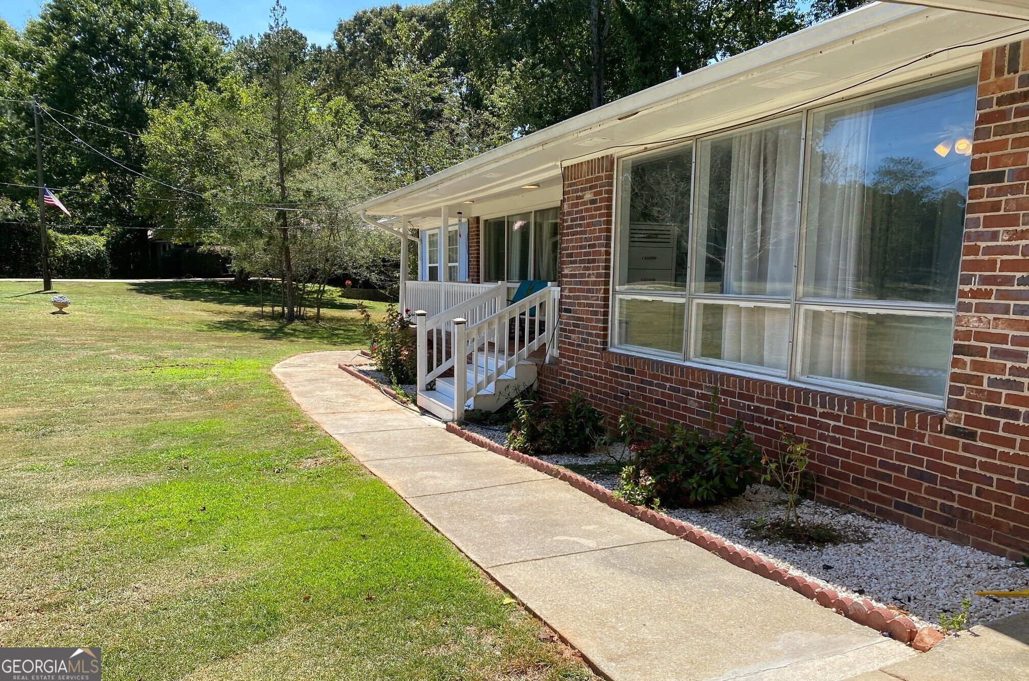 230 North Drive Property Photo 1