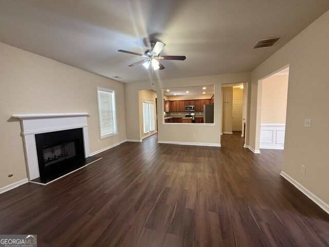 817 Brampton Way Property Photo 7