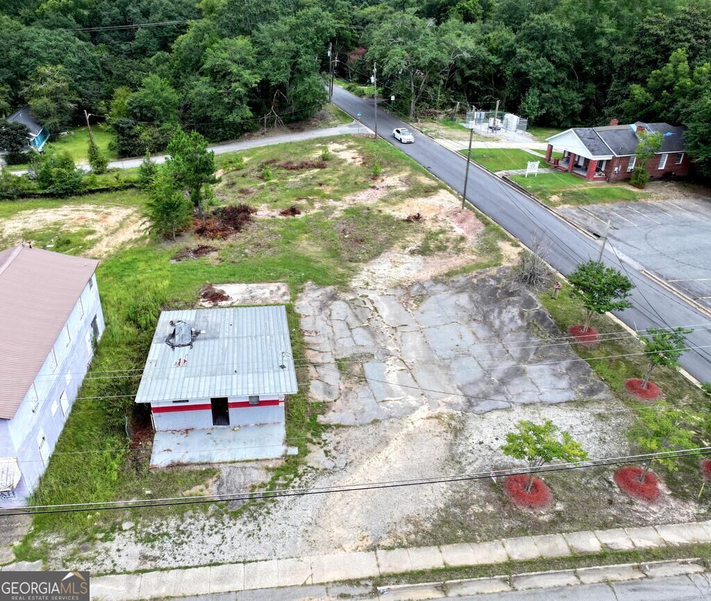409 S Seale Road Property Photo 1