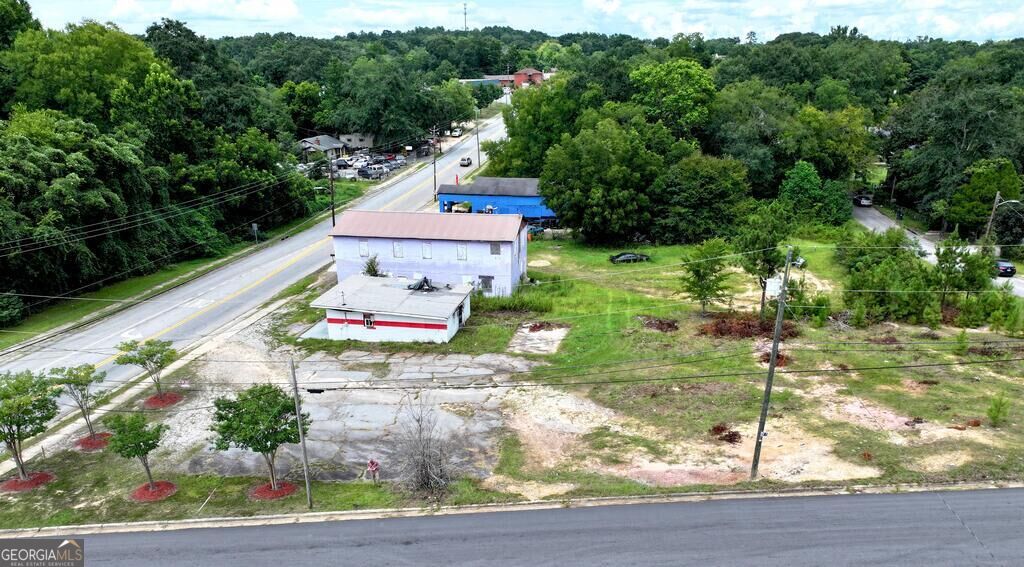 409 S Seale Road Property Photo 4