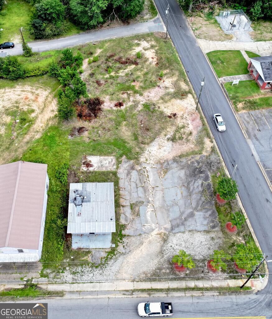 409 S Seale Road Property Photo 5