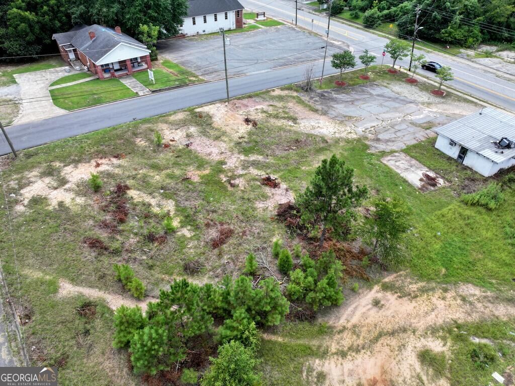 409 S Seale Road Property Photo 6