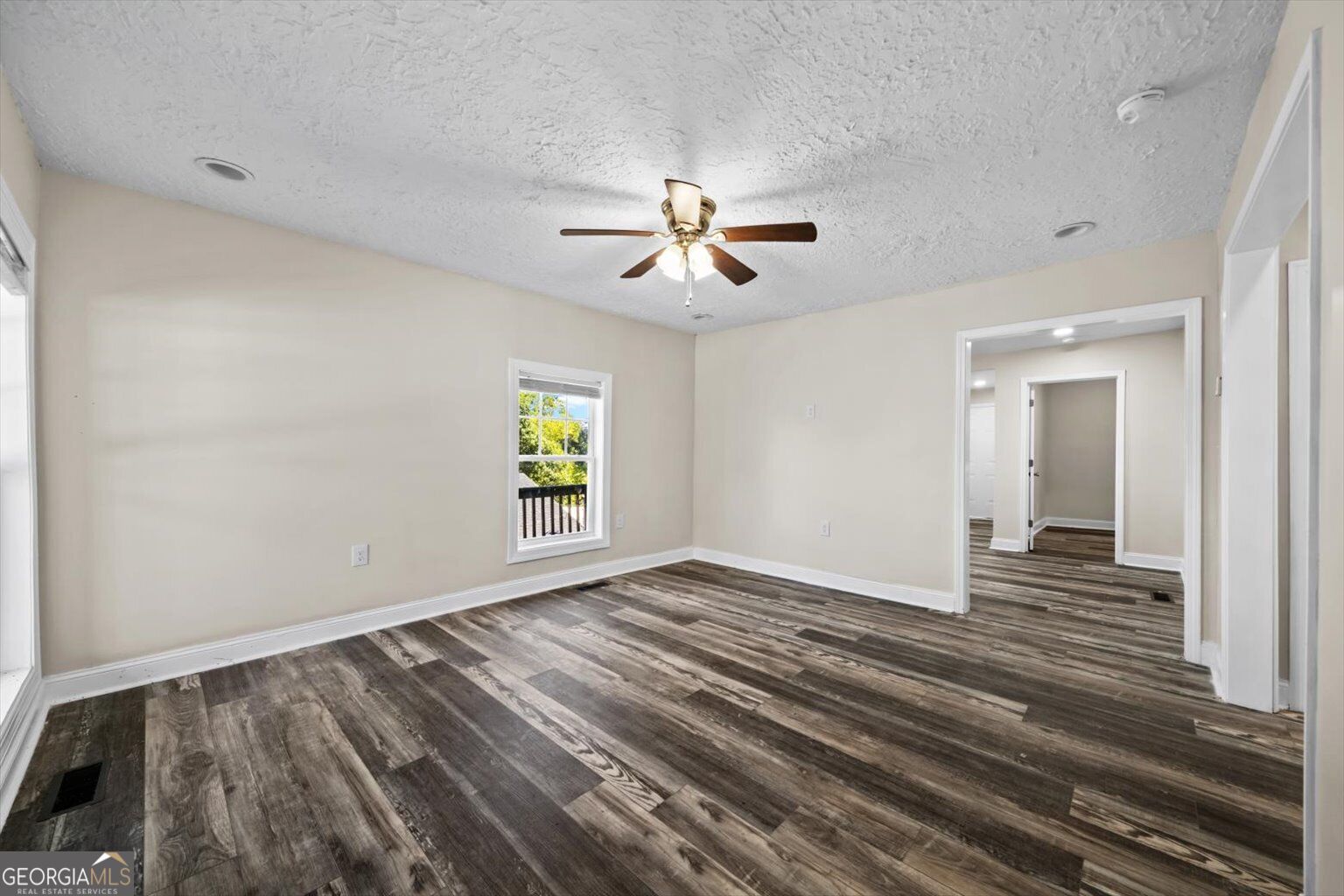 809 W Crawford Street Property Photo 6