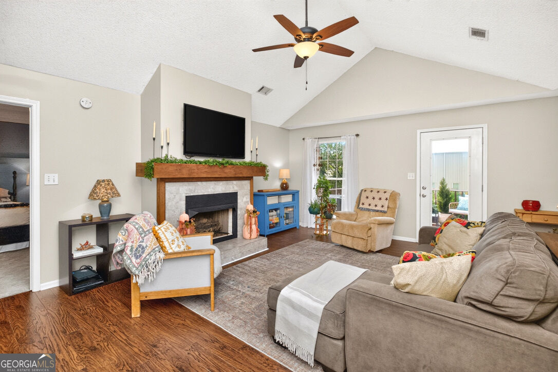 103 Willow Glen Property Photo 10
