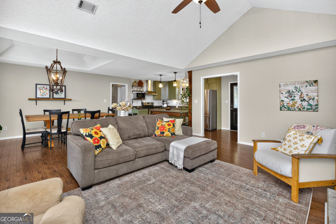103 Willow Glen Property Photo 12