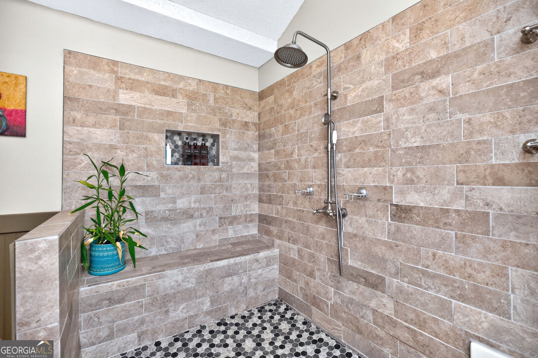 103 Willow Glen Property Photo 33