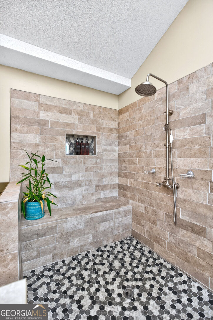 103 Willow Glen Property Photo 37