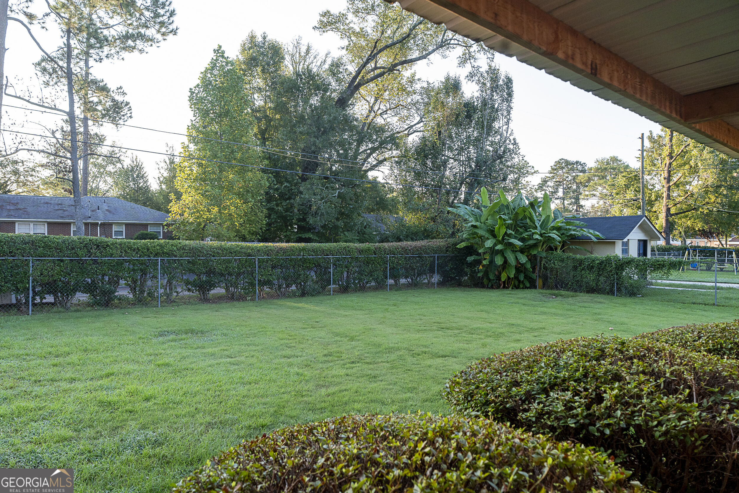 516 Summit Drive Property Photo 7