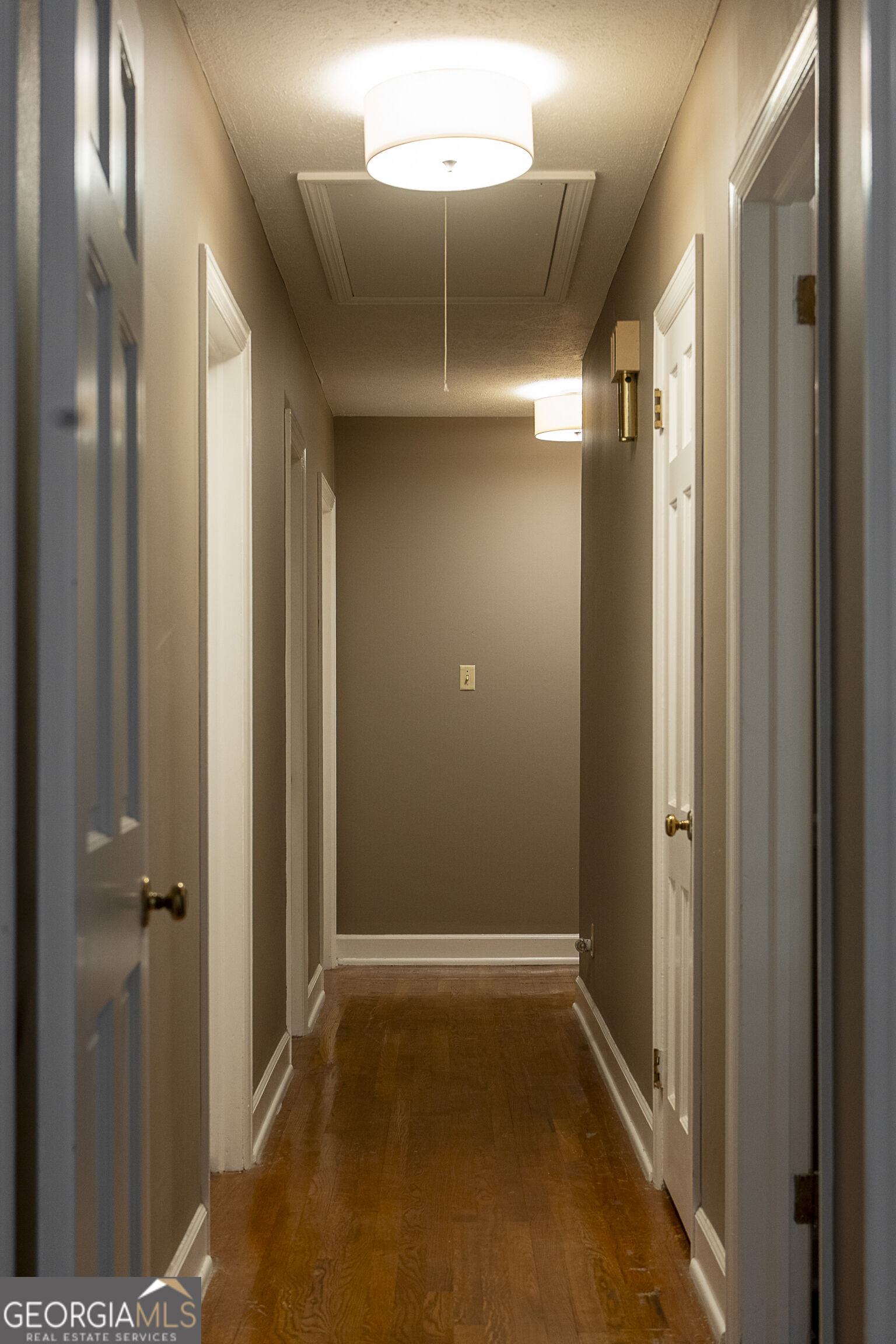 516 Summit Drive Property Photo 16