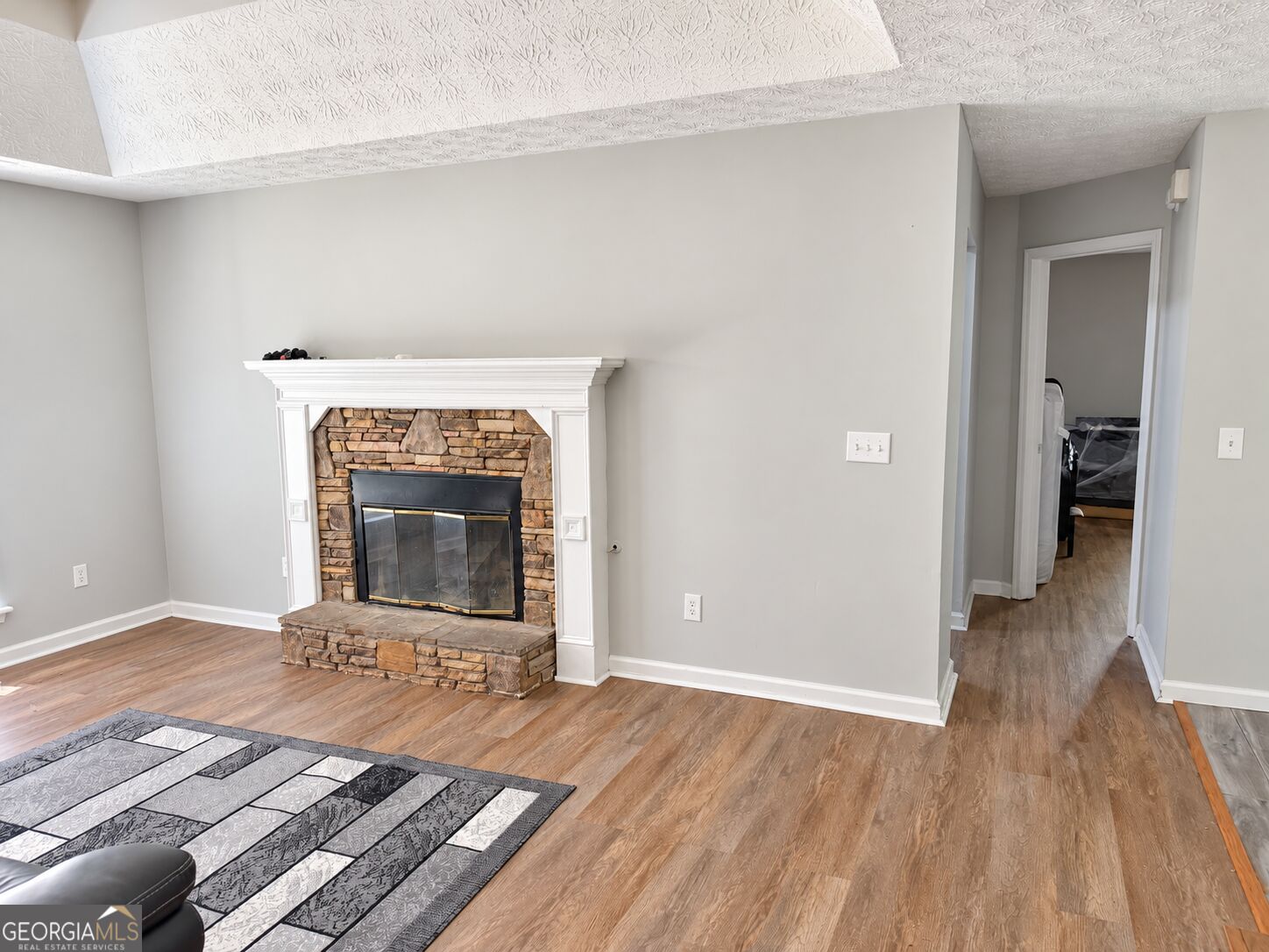 440 E Country Woods Drive Property Photo 4
