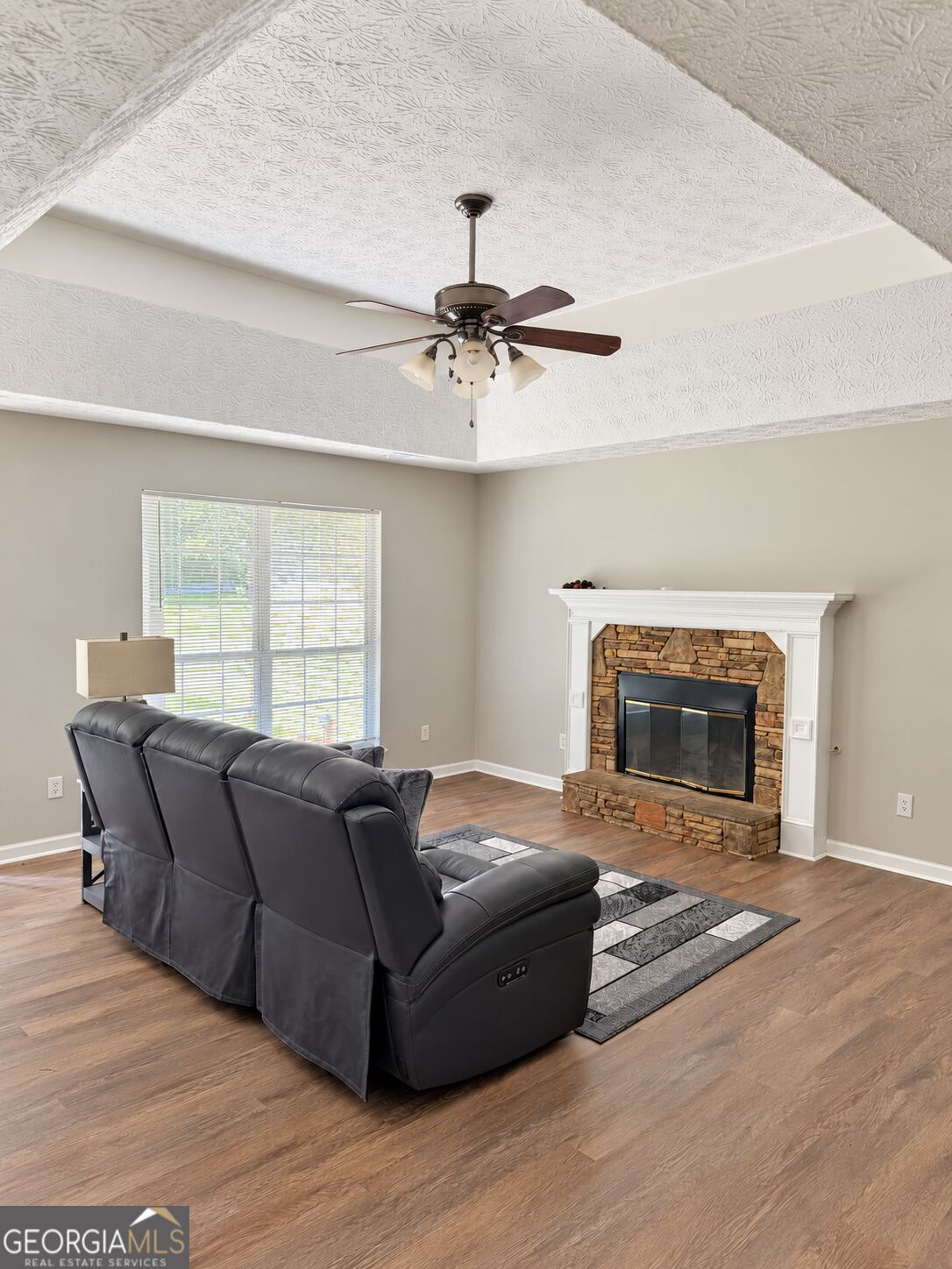 440 E Country Woods Drive Property Photo 5
