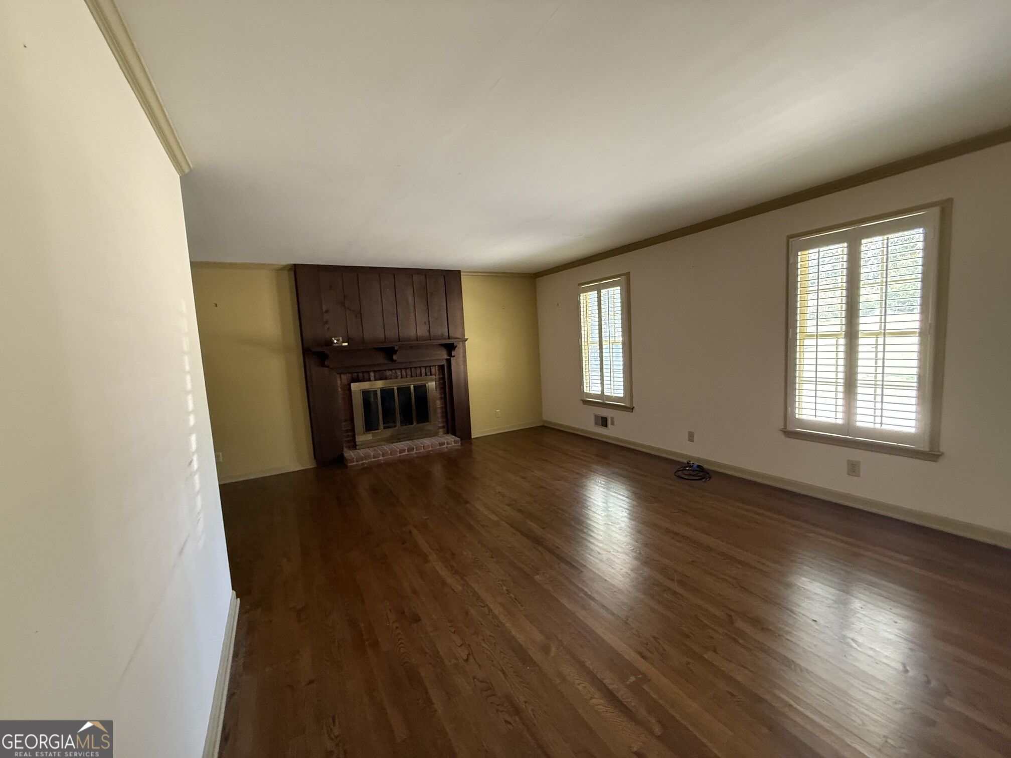 813 S Green Street Property Photo 7