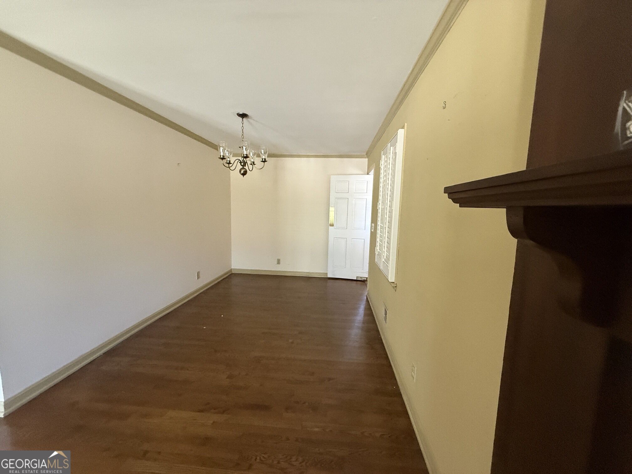 813 S Green Street Property Photo 8