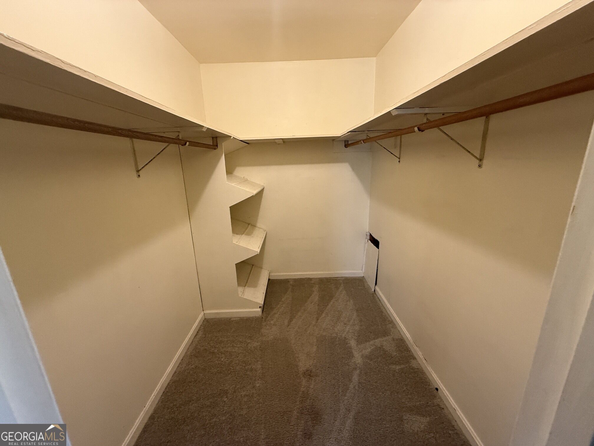 813 S Green Street Property Photo 18