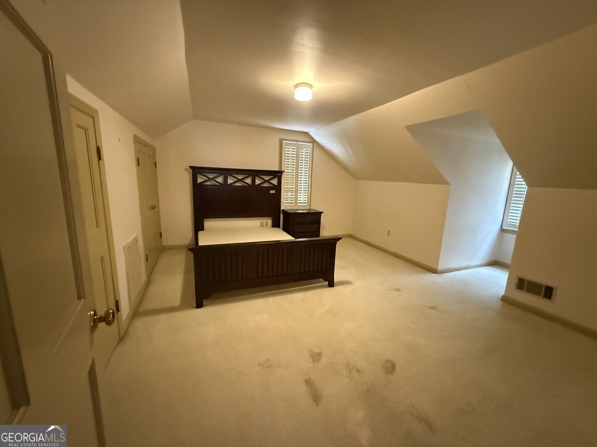 813 S Green Street Property Photo 24