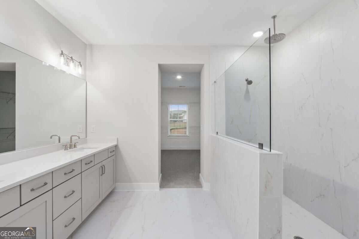 305 Beebalm Street Property Photo 13