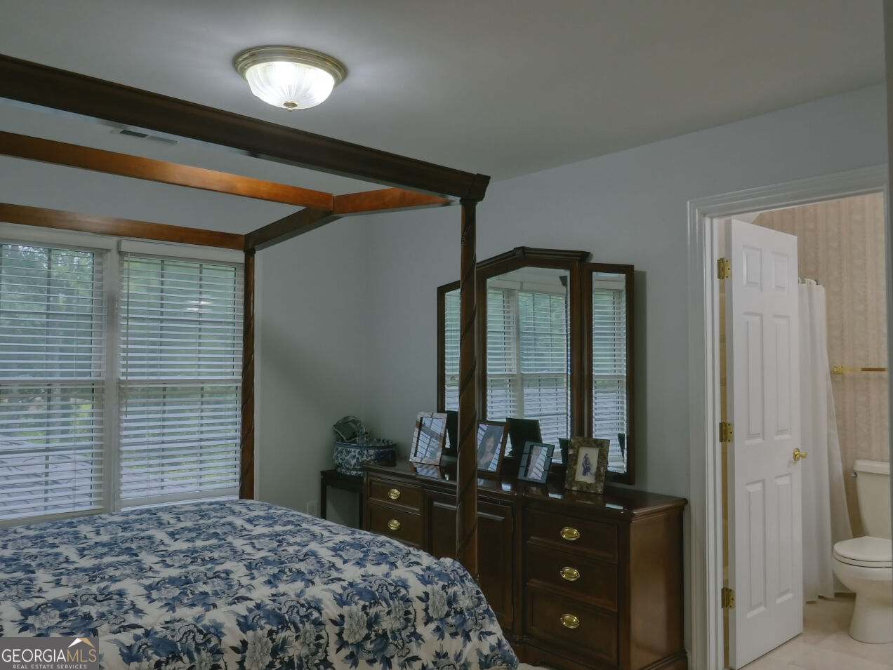 117 Congressional Court Property Photo 31