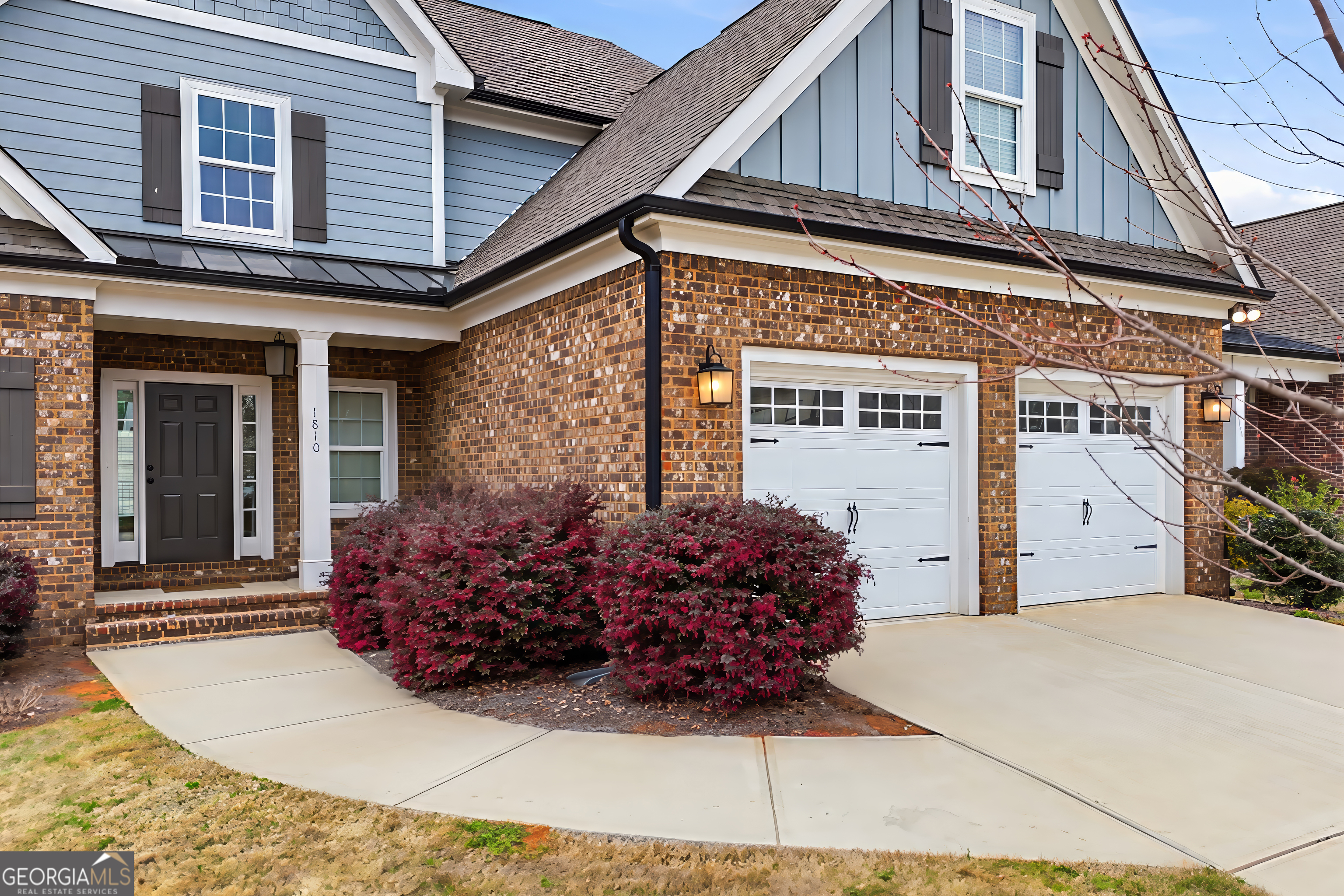 1810 Willow Creek Drive Property Photo 3