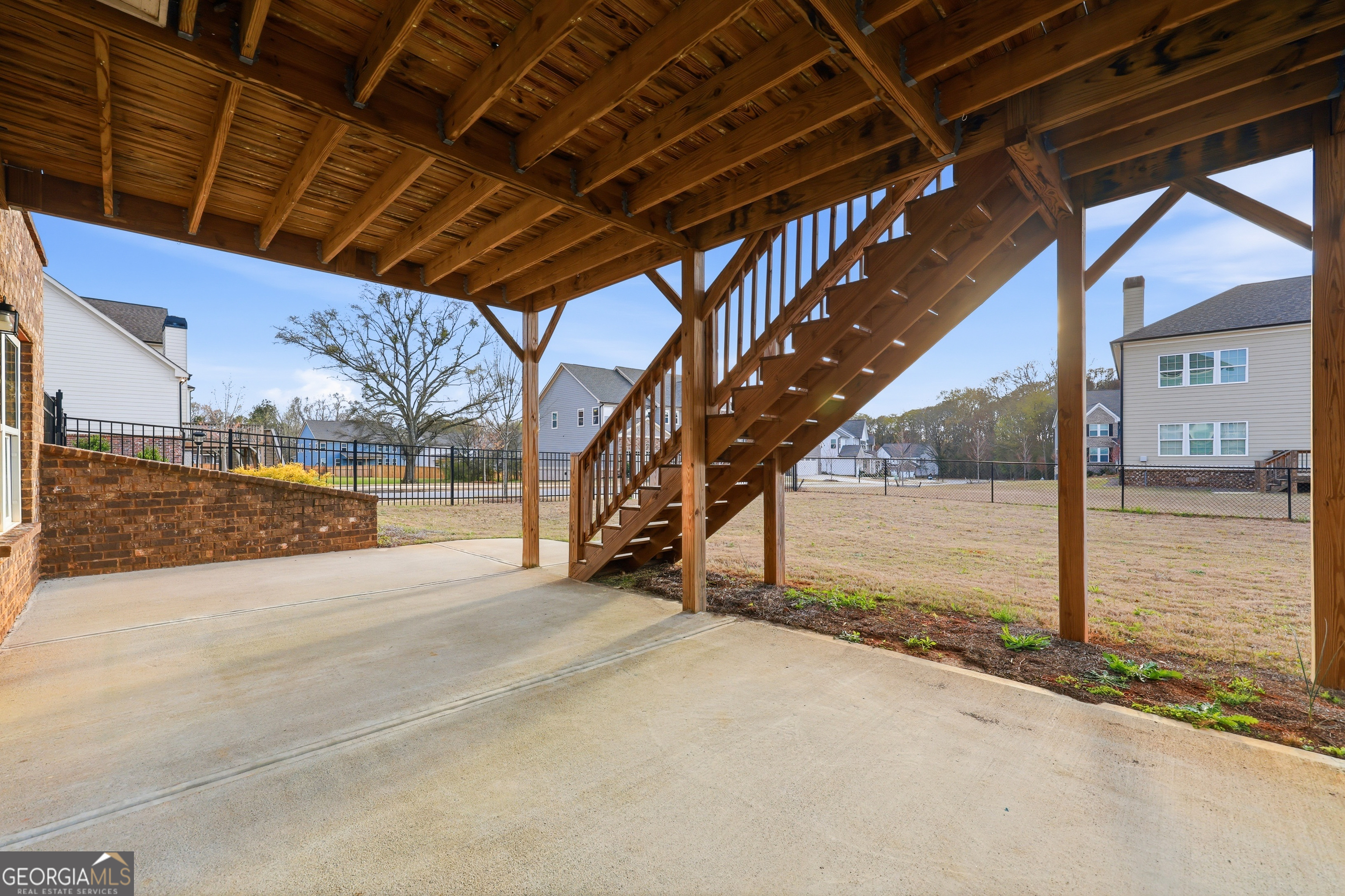 1810 Willow Creek Drive Property Photo 9