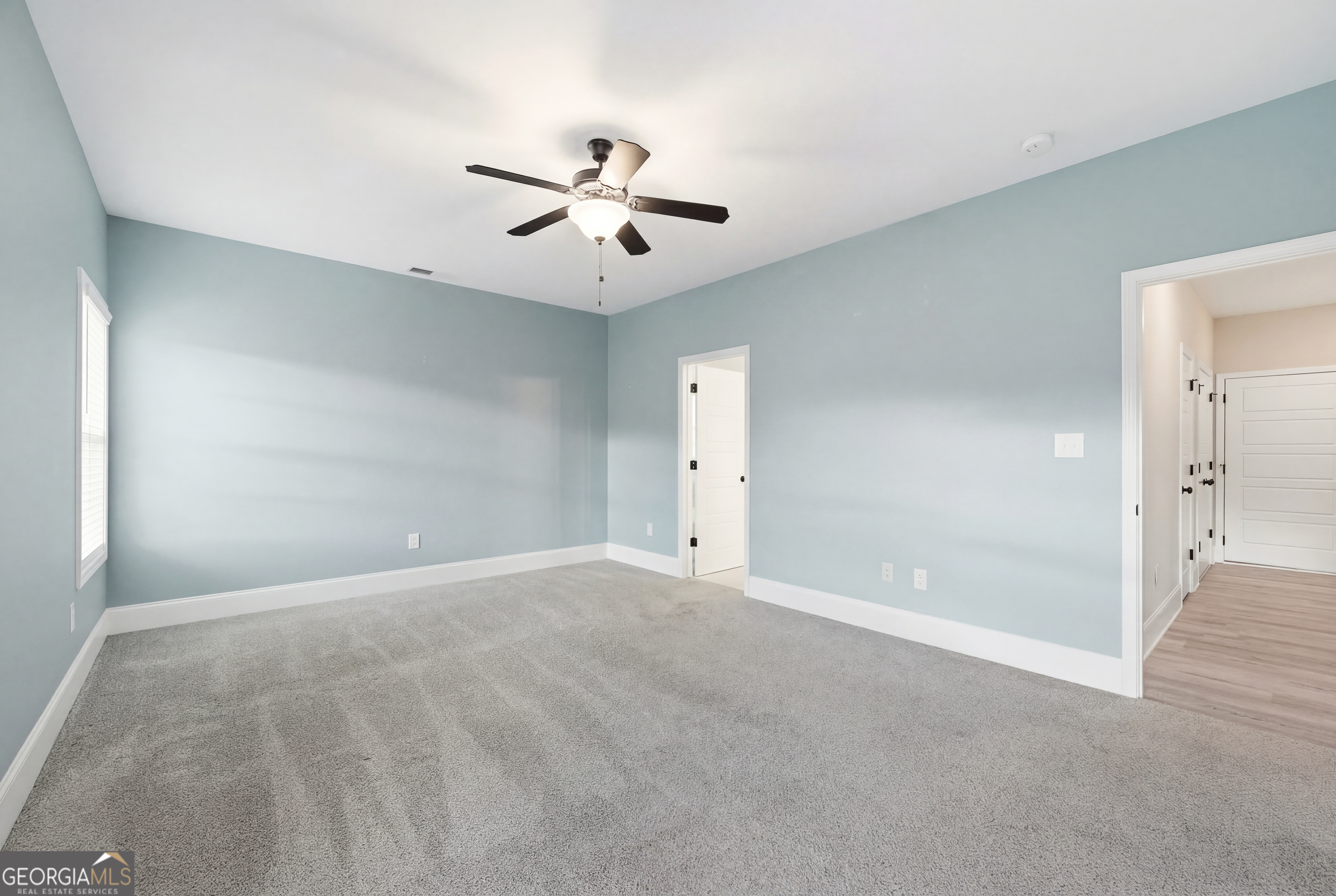 1810 Willow Creek Drive Property Photo 32