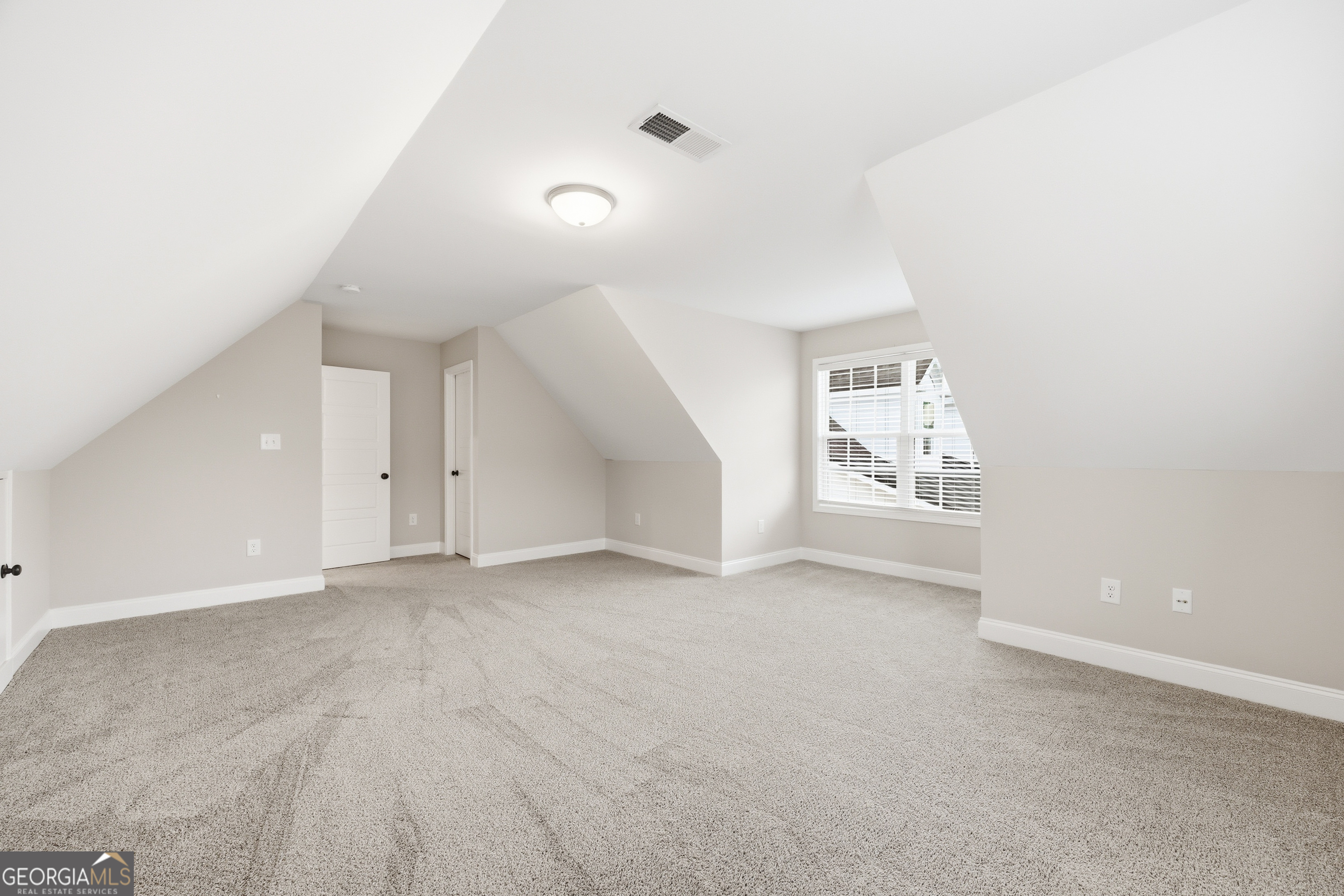 1810 Willow Creek Drive Property Photo 42