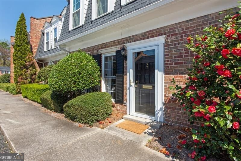 3 Surry County Place NW Property Photo 1