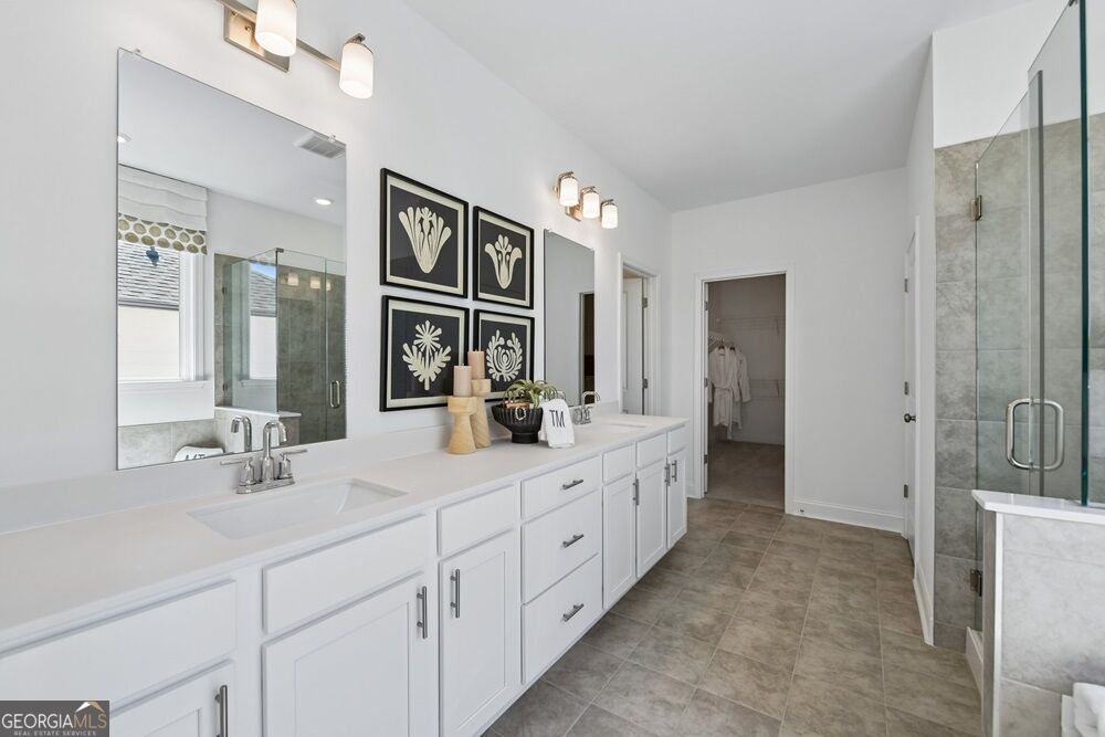 465 Kennington Walk Property Photo 33