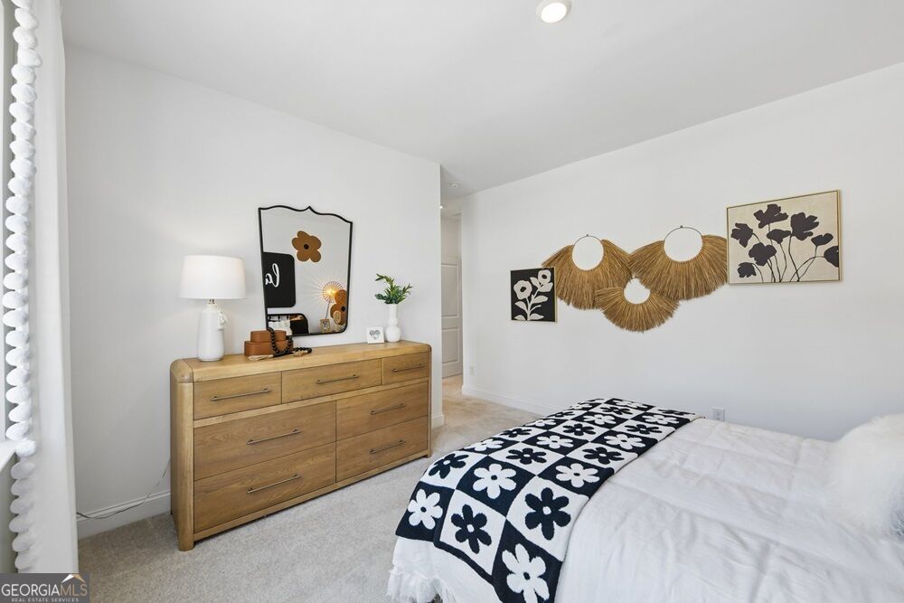 465 Kennington Walk Property Photo 40