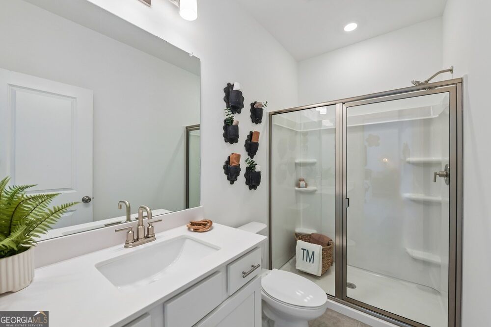 465 Kennington Walk Property Photo 41
