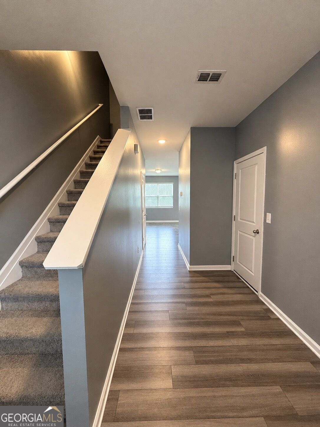 152 Swindon Drive Property Photo 2