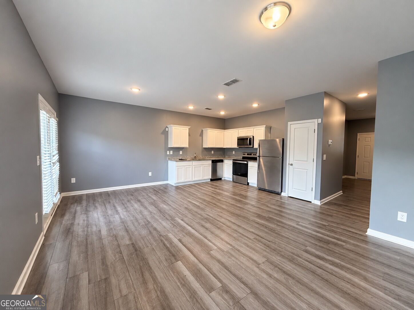 152 Swindon Drive Property Photo 6