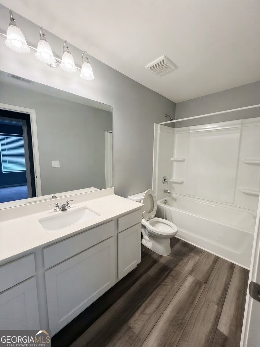 152 Swindon Drive Property Photo 8