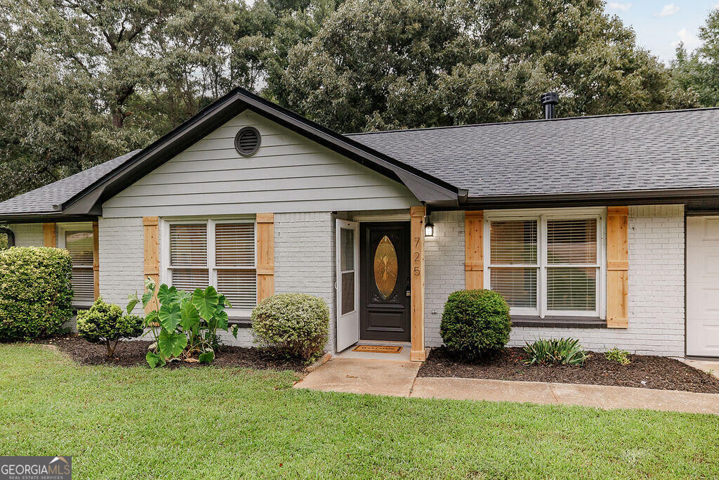 725 Boss Hardy Road Property Photo 1