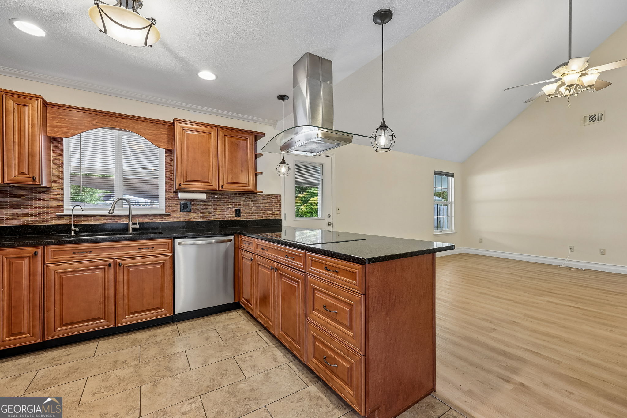 101 Grouper Way Property Photo 3
