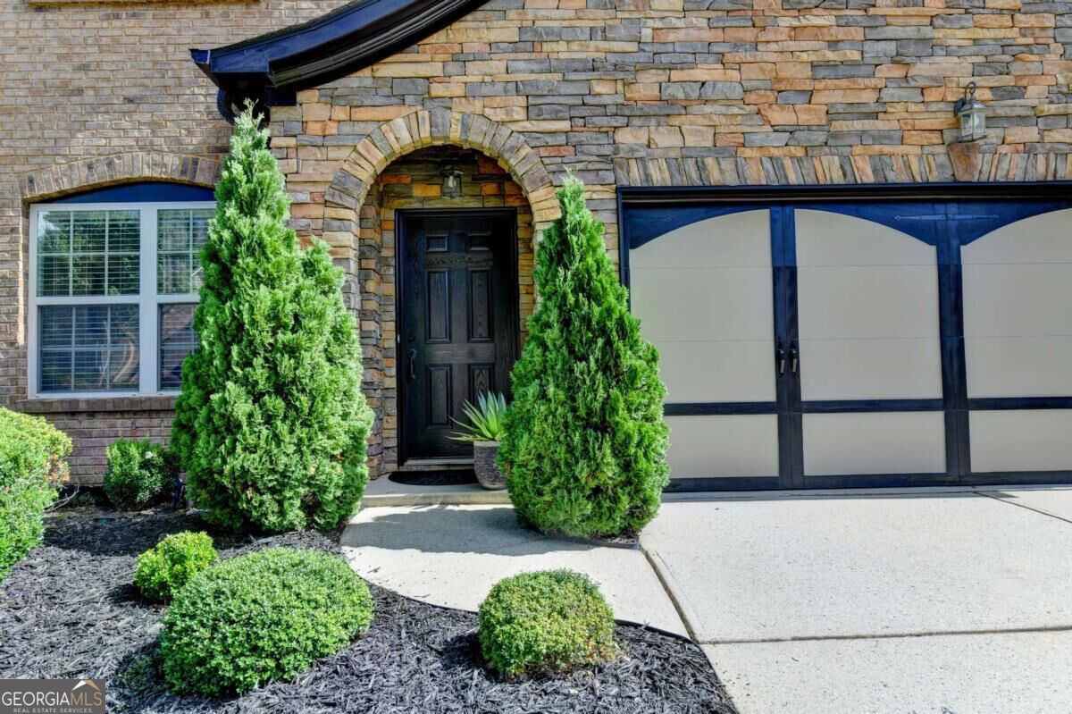 5247 Blossom Brook Drive Property Photo 2