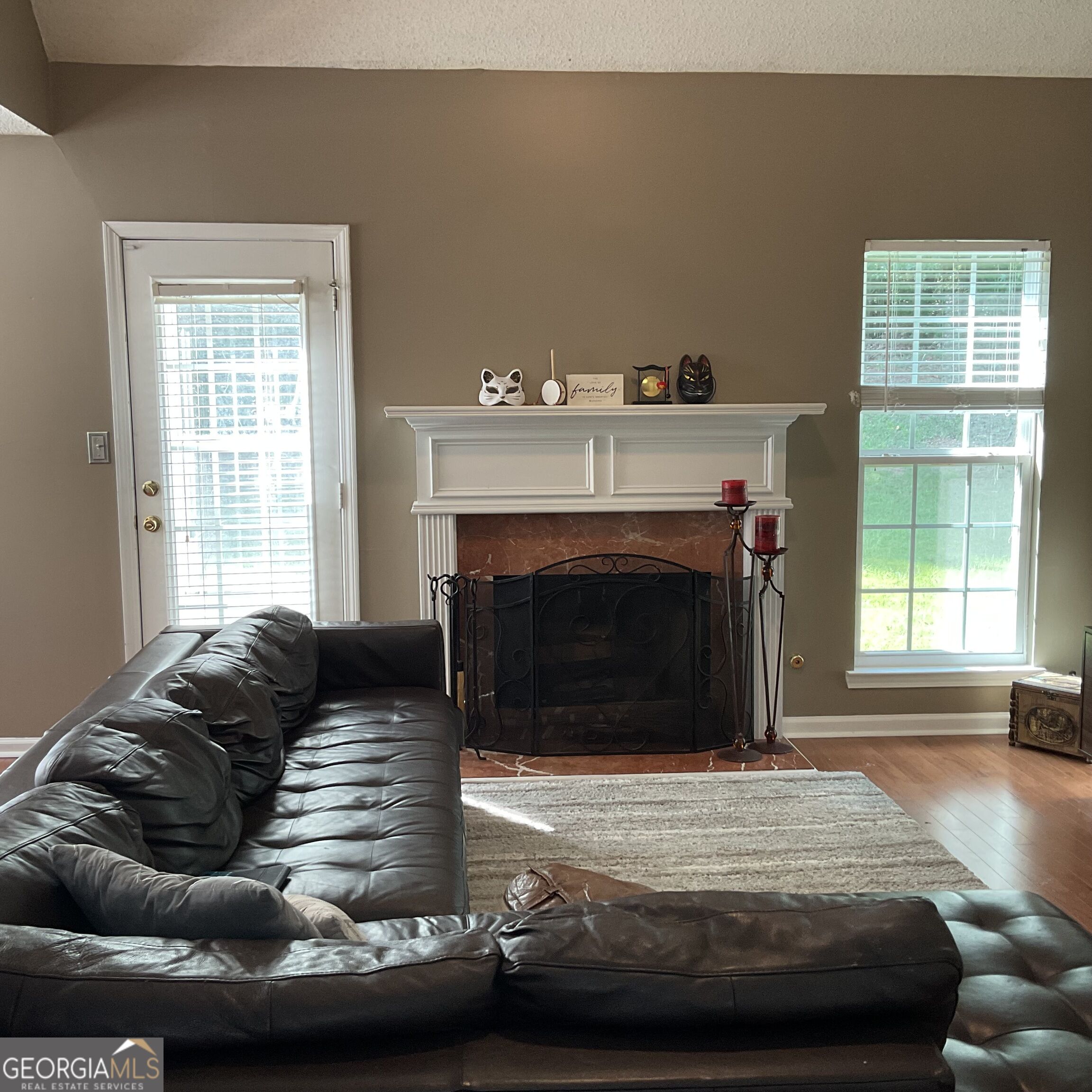 325 Buffington Drive Property Photo 8