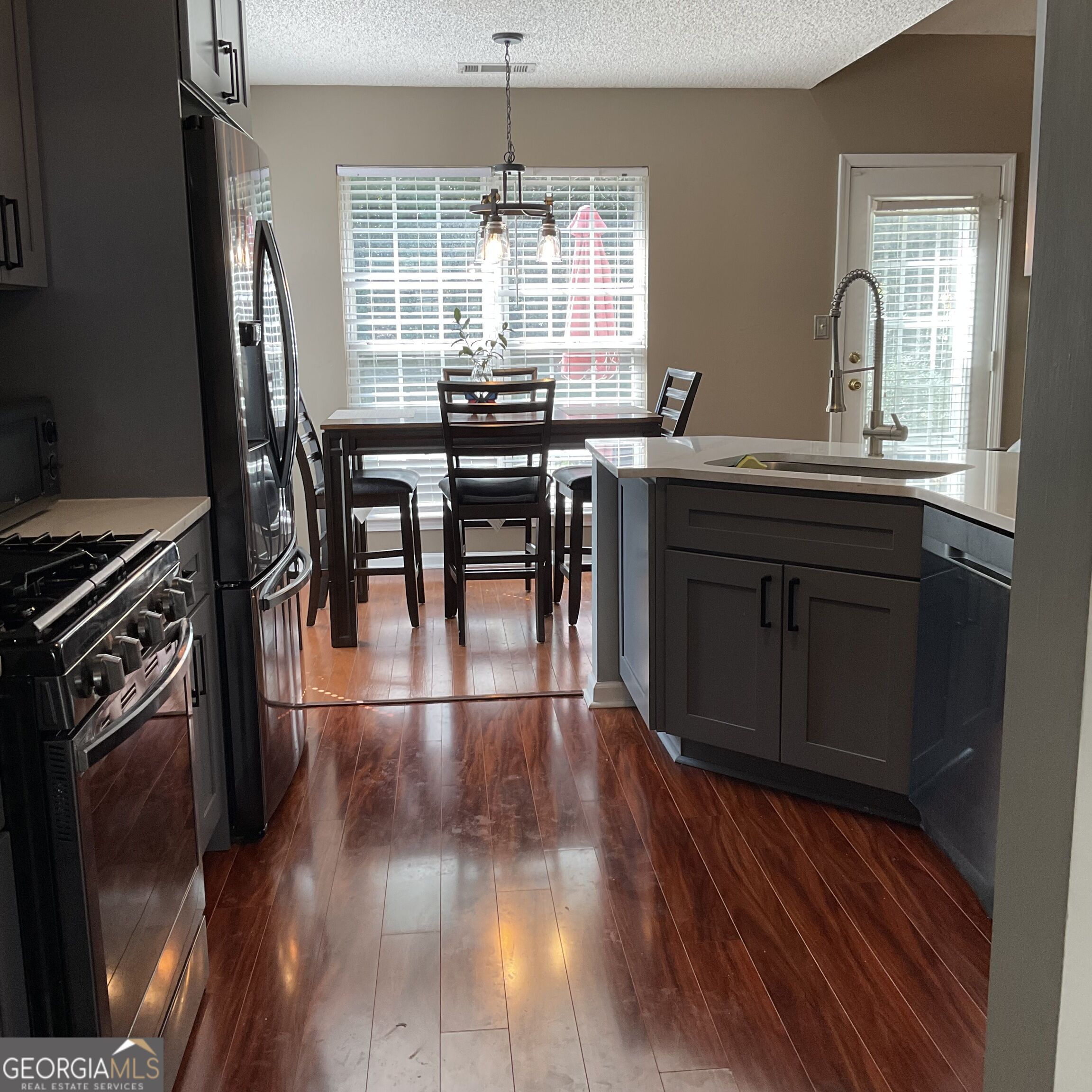 325 Buffington Drive Property Photo 12