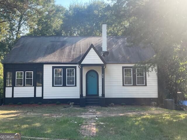 804 E 6th Street Property Photo 3