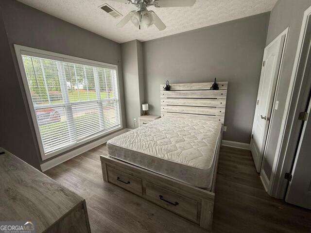 1011 Redbud Street Property Photo 5