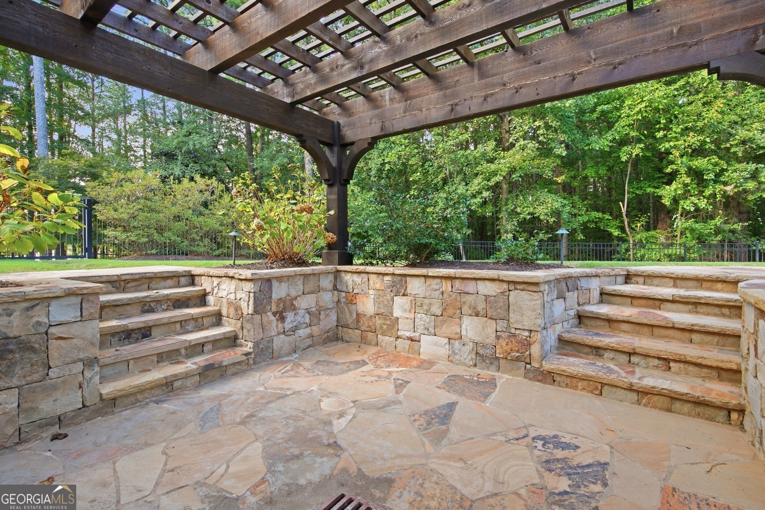 515 Bentwood Drive Property Photo 113