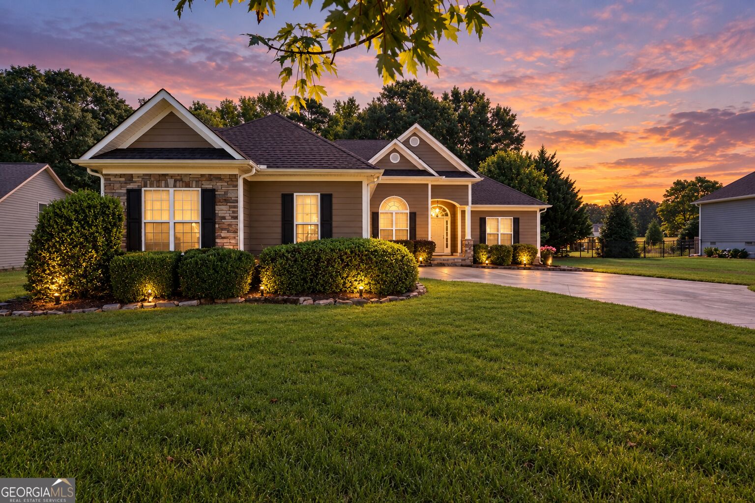 1004 Maddox Court Property Photo 1