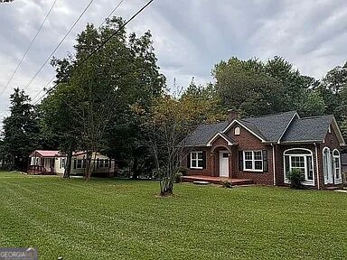 205 Reid Road Property Photo 4